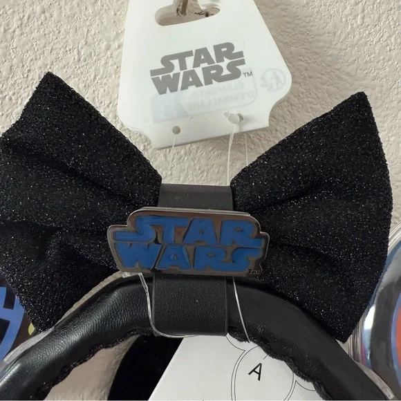 NWT Disney Star Wars Night 2025 ears light up Glitter Bow Headband - Picture 2 of 7